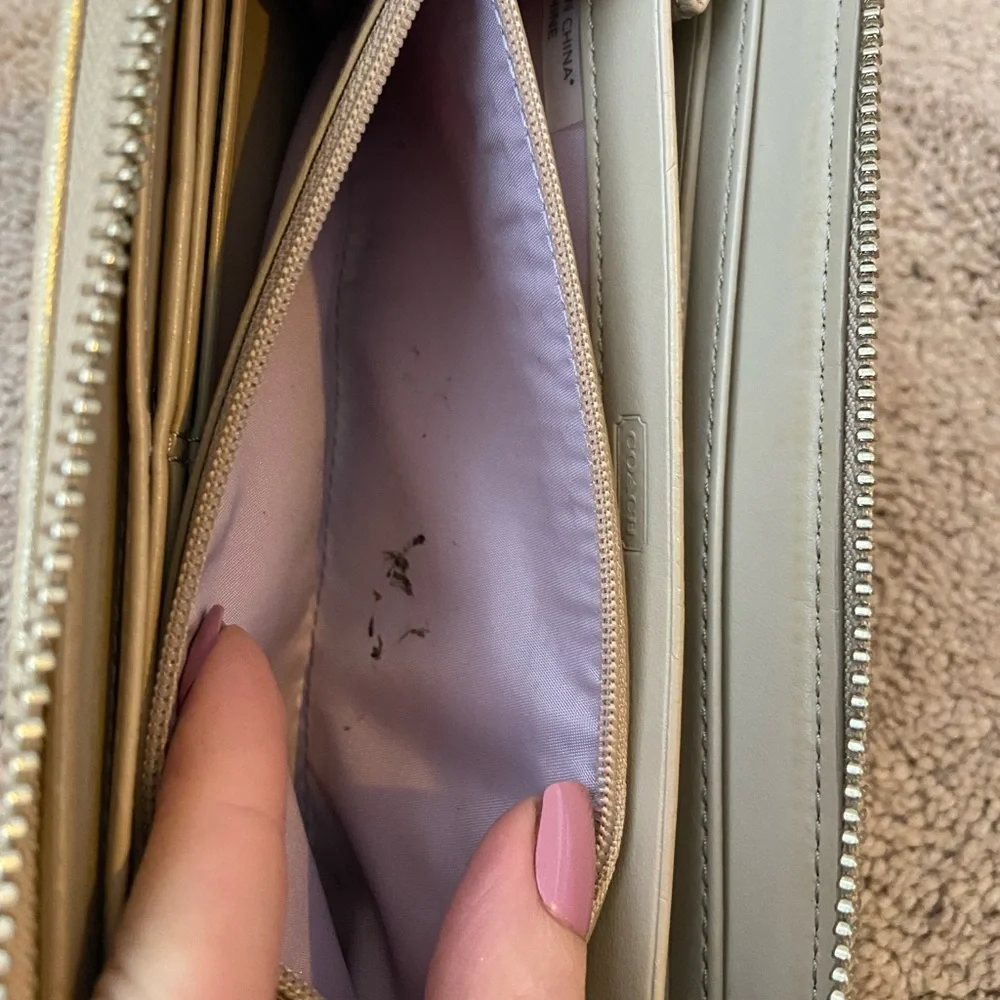Coach Signature Accordion Zip Wallet in Khaki